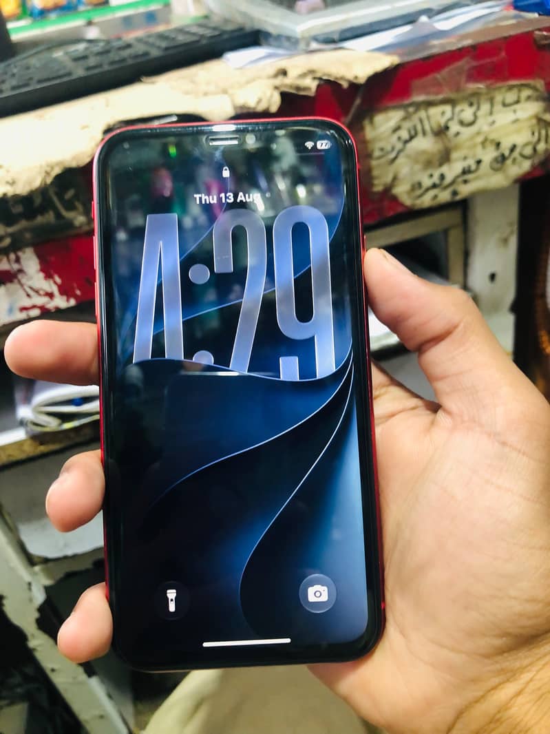 Apple iPhone 11 3