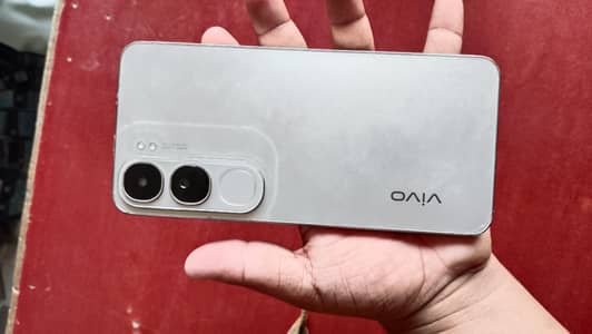 Vivo y200 Plus