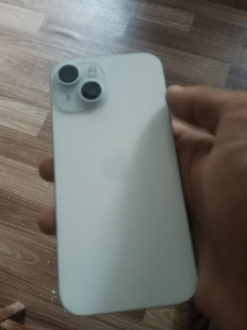 Apple iPhone 15 2