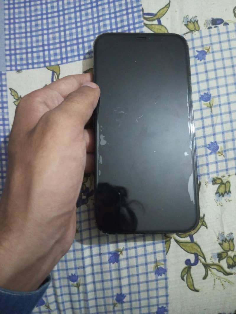Apple iPhone 12 Pro Max 4