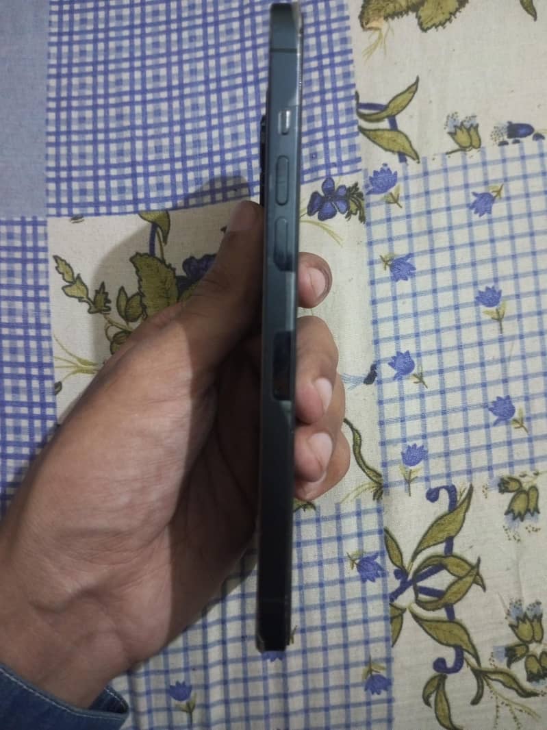 Apple iPhone 12 Pro Max 5