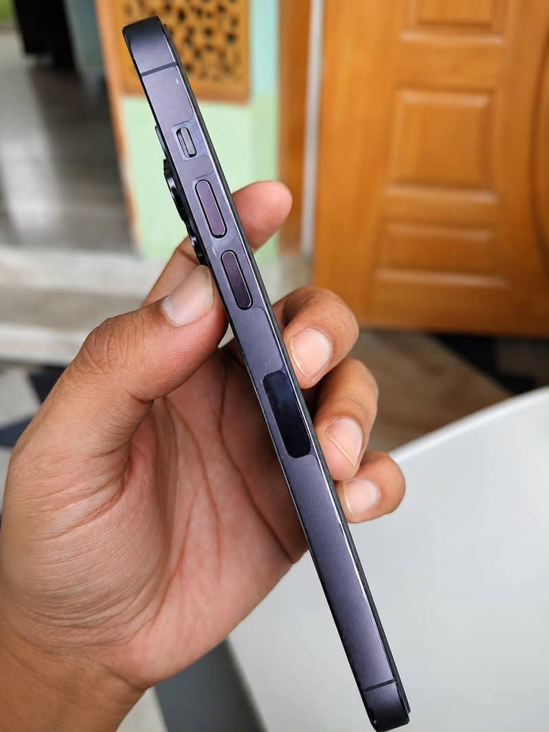 Apple iPhone 14 Pro Max 3