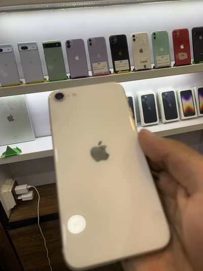 iPhone SE [OFFER] 03275894788