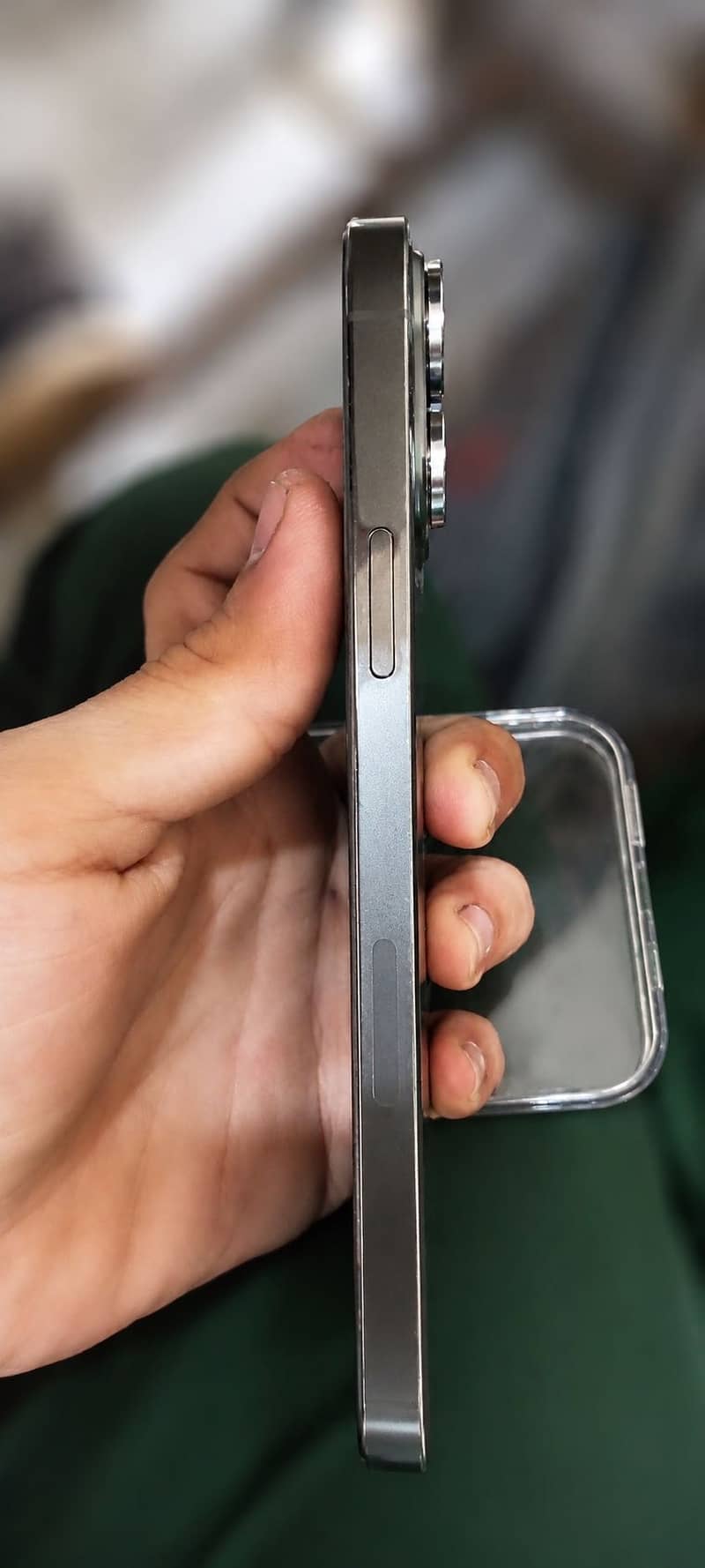 Apple iPhone 13 Pro Max 1