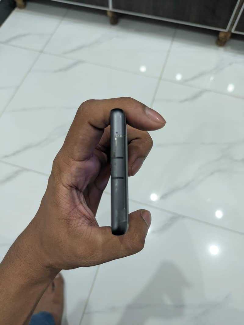 Google Pixel 7a 4