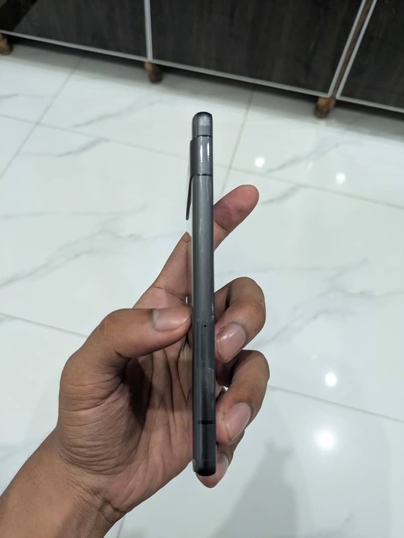 Google Pixel 7a 5