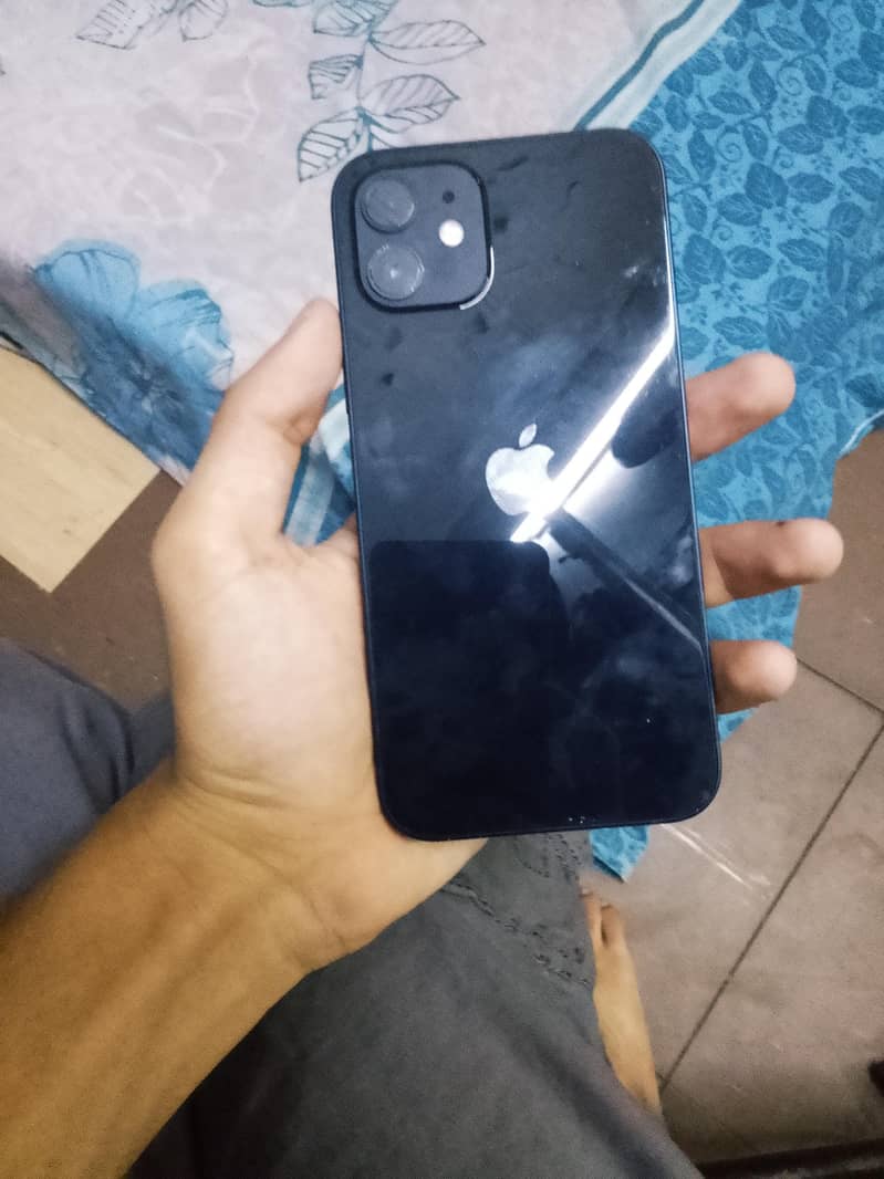 Apple iPhone 12 2