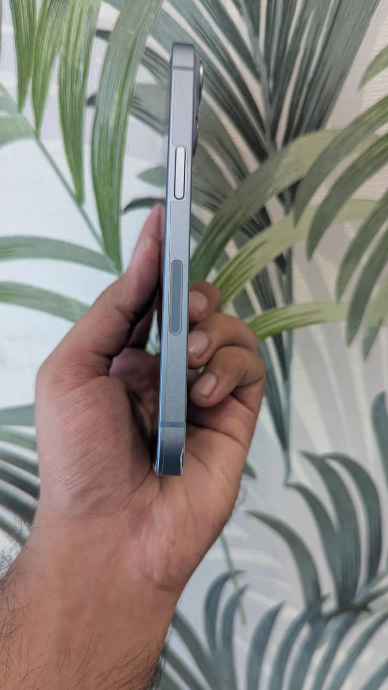 Apple iPhone 14 2