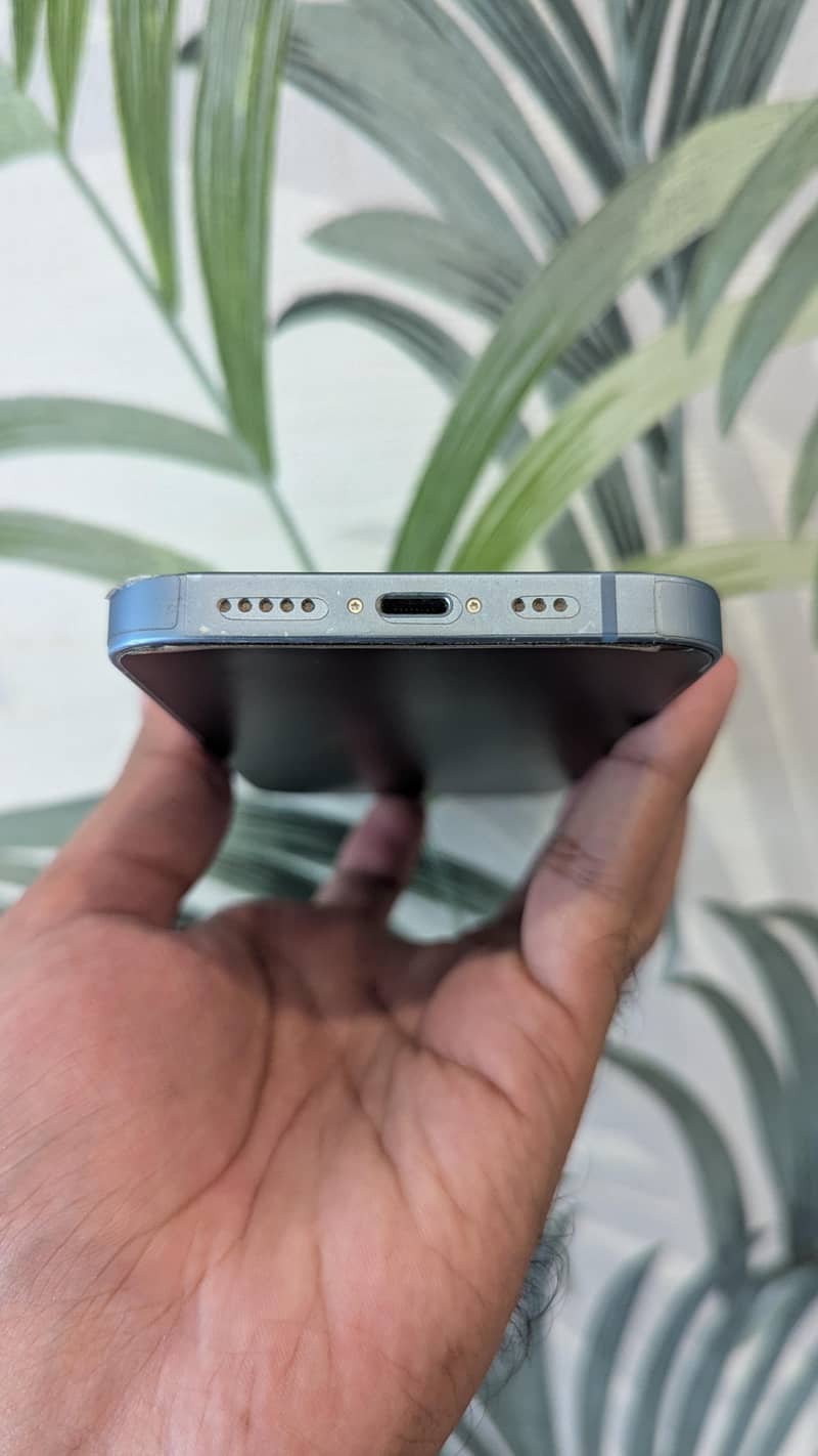 Apple iPhone 14 4