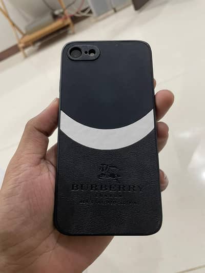Apple iPhone SE