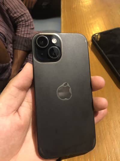 Apple iPhone 15 total geniun Saudi imports