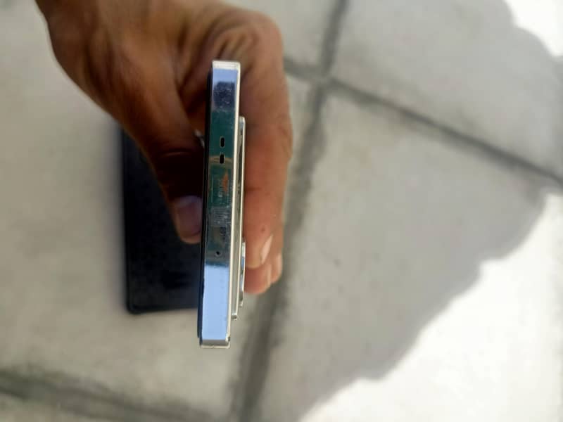 Infinix Note 40 6