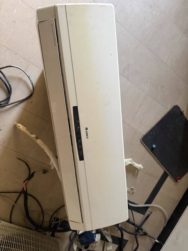 Gree Split AC 1 ton 1
