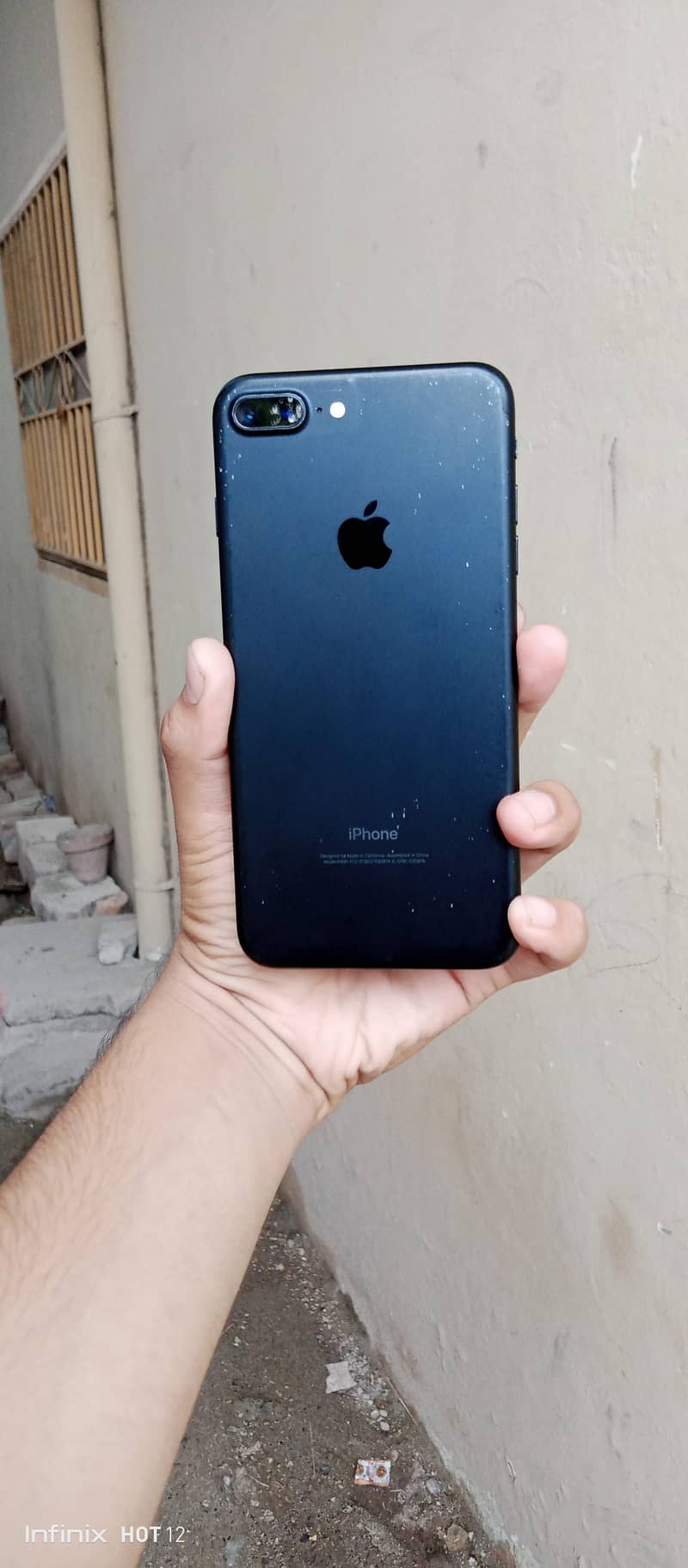 Apple iPhone 7 Plus 1