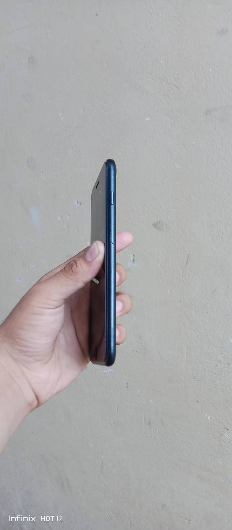 Apple iPhone 7 Plus 2
