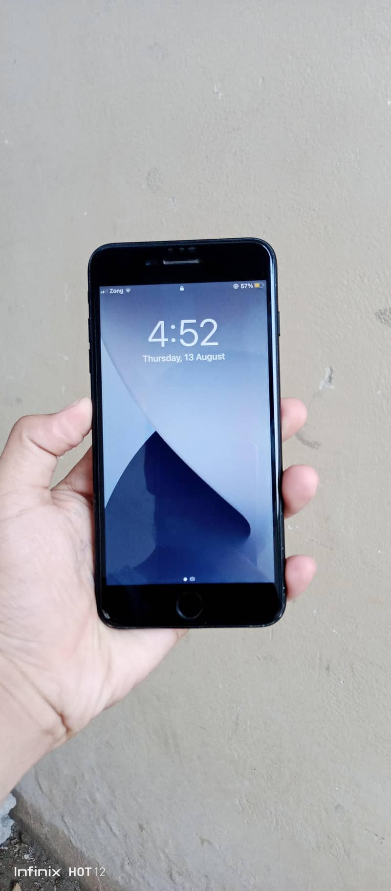 Apple iPhone 7 Plus 5