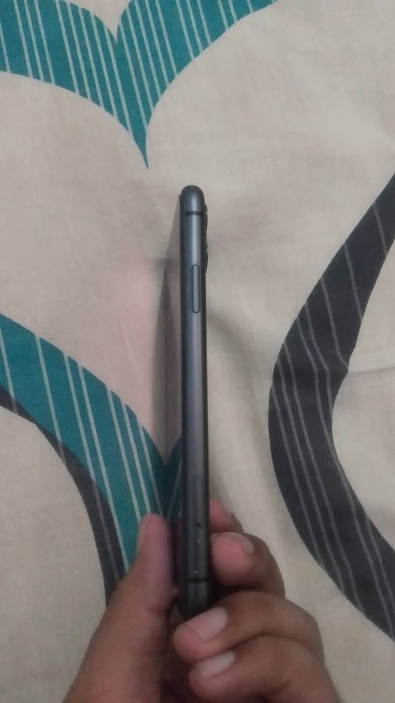 Apple iPhone 11 2