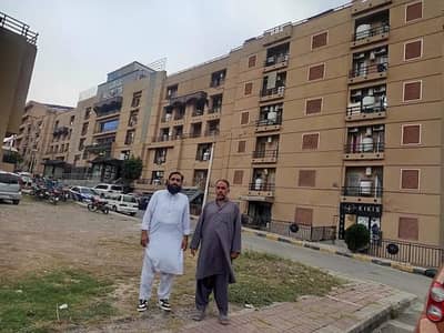 2 Bed Flat for Sale in QJ Heights ( Family Building)