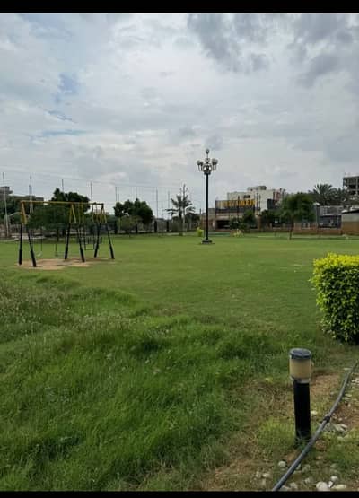 200 Gaz Park Facing Plot In Sector 2 Availqble For Sqle