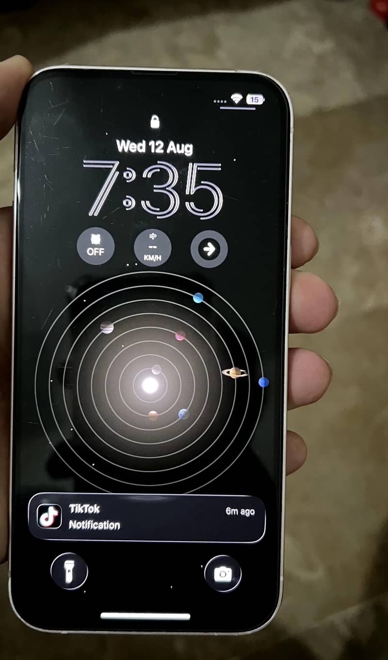 Apple iPhone 13 2