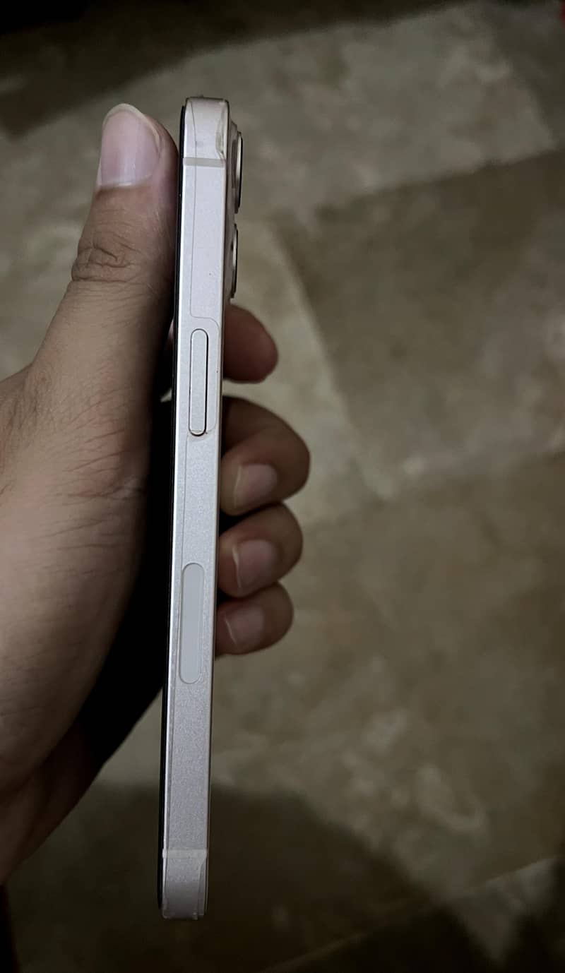 Apple iPhone 13 3