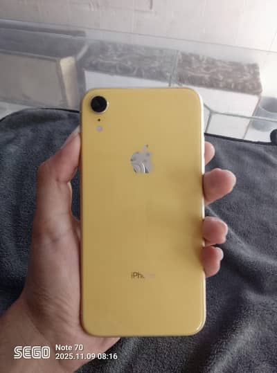 Apple iPhone XR