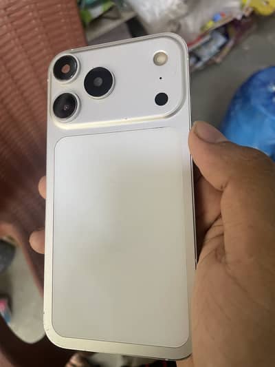 iPhone xr to 17pro convert body and xr panel ha only