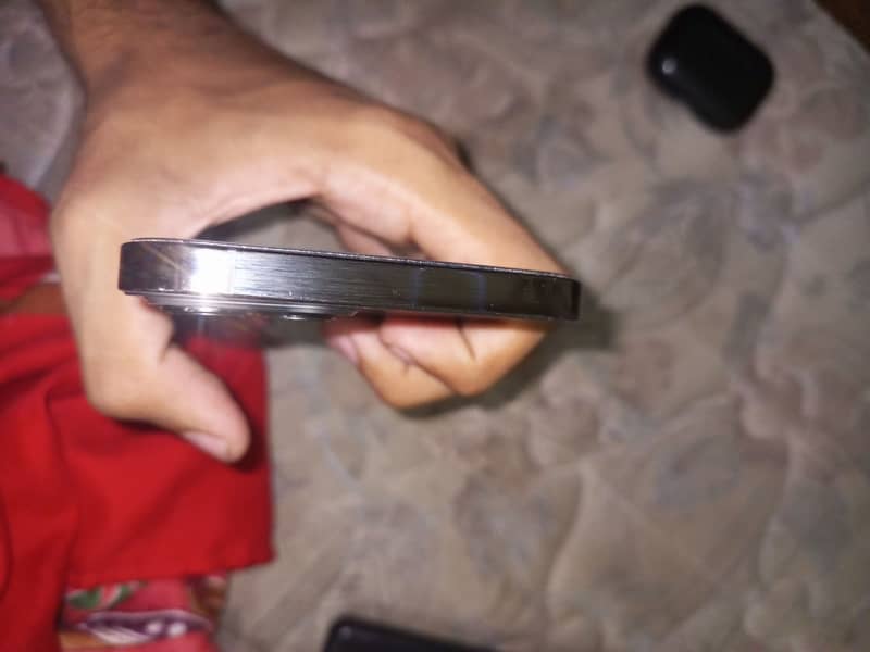 Apple iPhone 12 Pro Max 6
