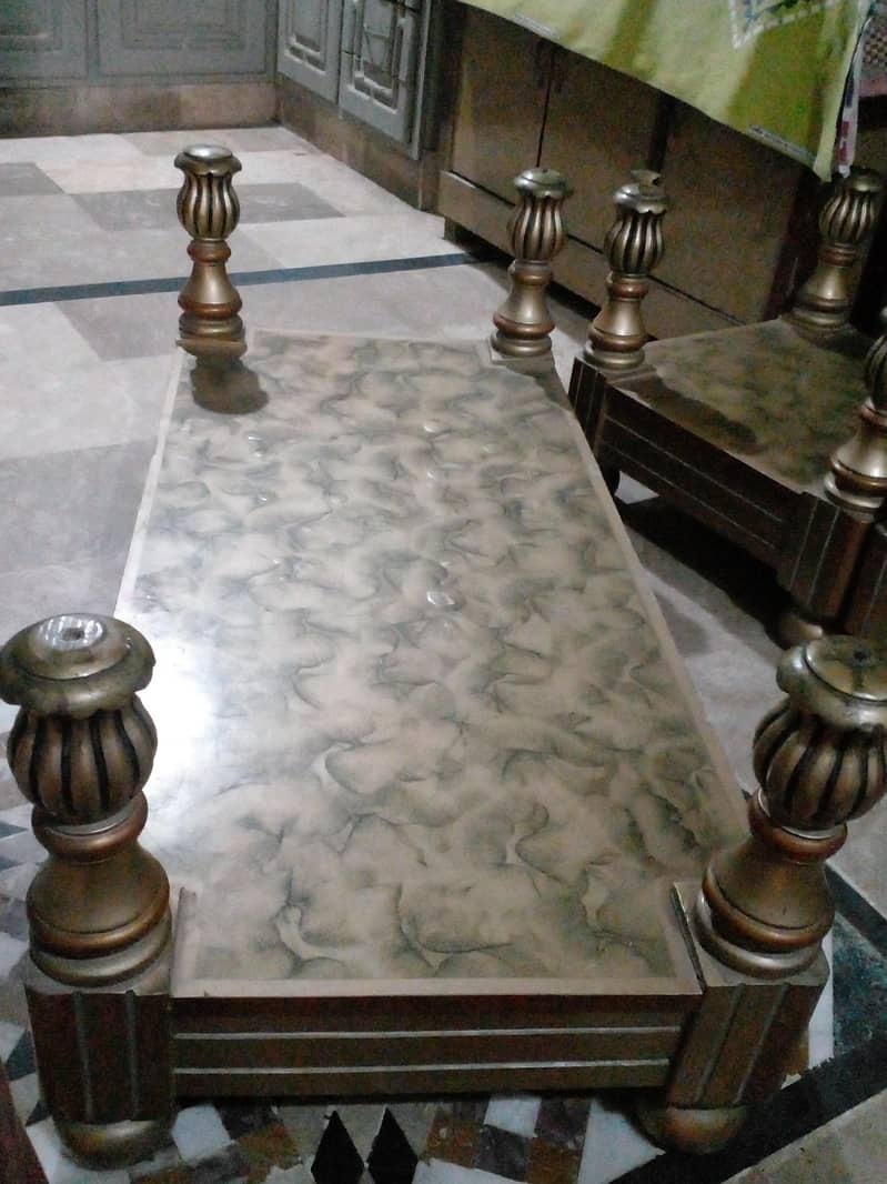 Dining tables 1