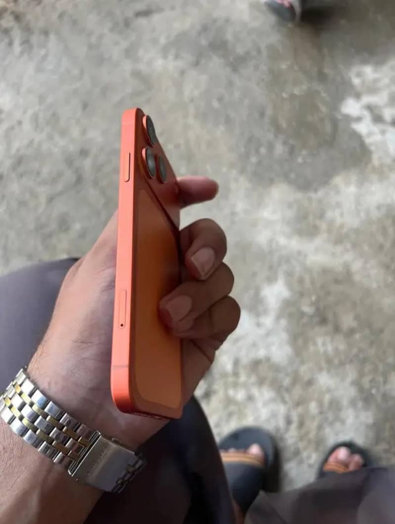 Apple iPhone 11 1