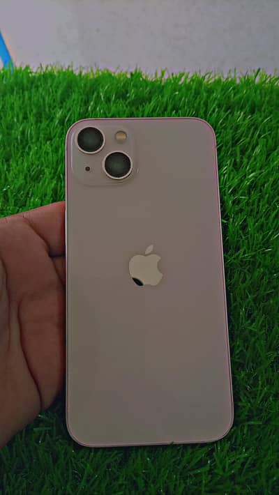 Apple iPhone 13