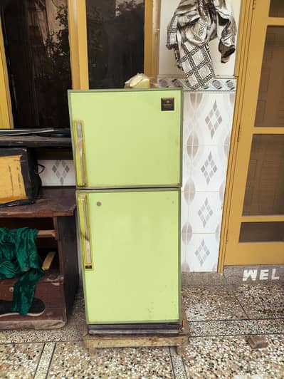 Dawlance fridge for sale