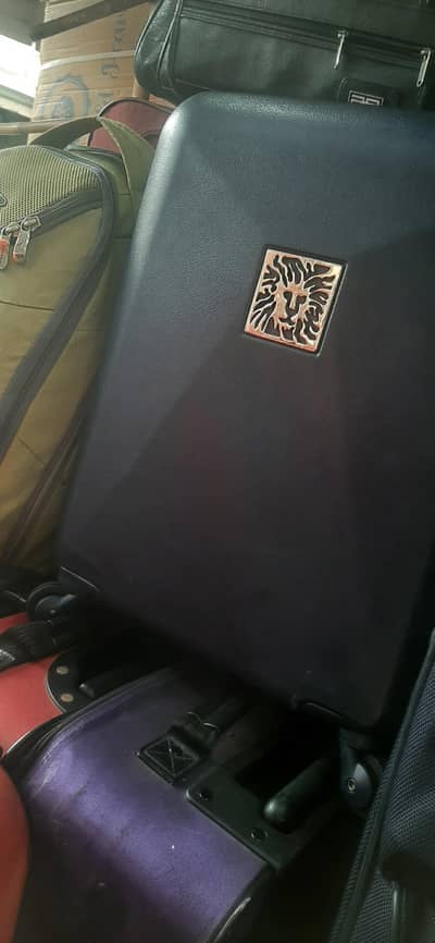 preloved luggage