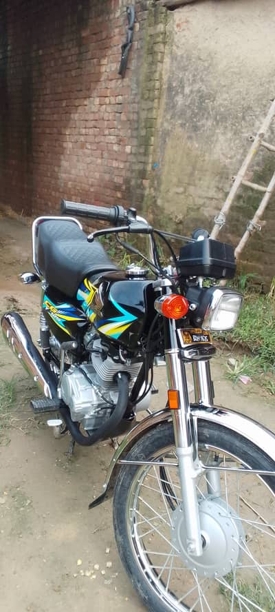 Honda CG 125 2025