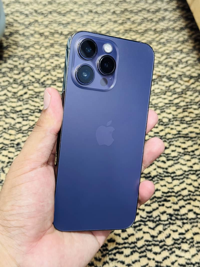 Apple iPhone 14 Pro Max 0