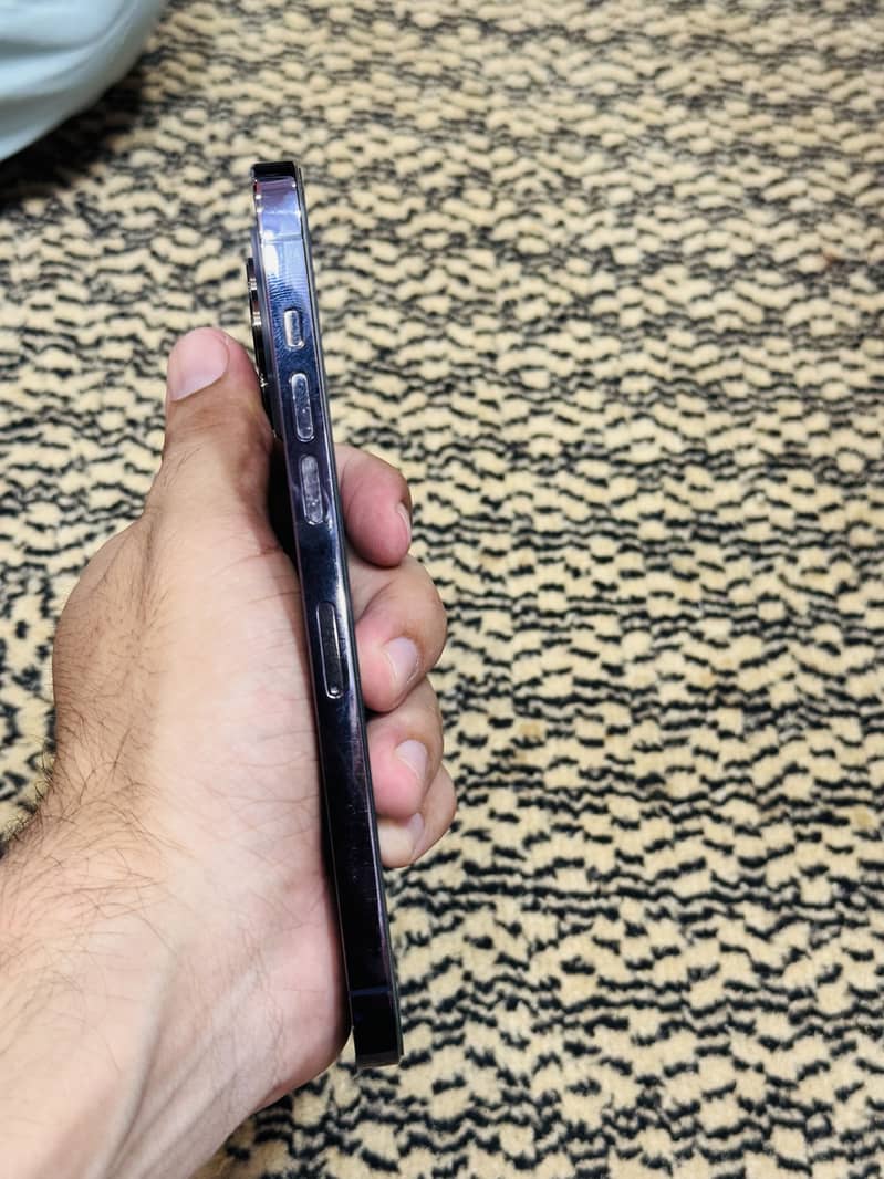 Apple iPhone 14 Pro Max 3