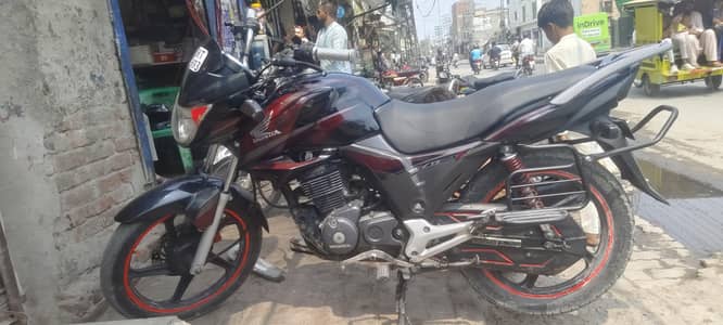 Honda cb 150f
