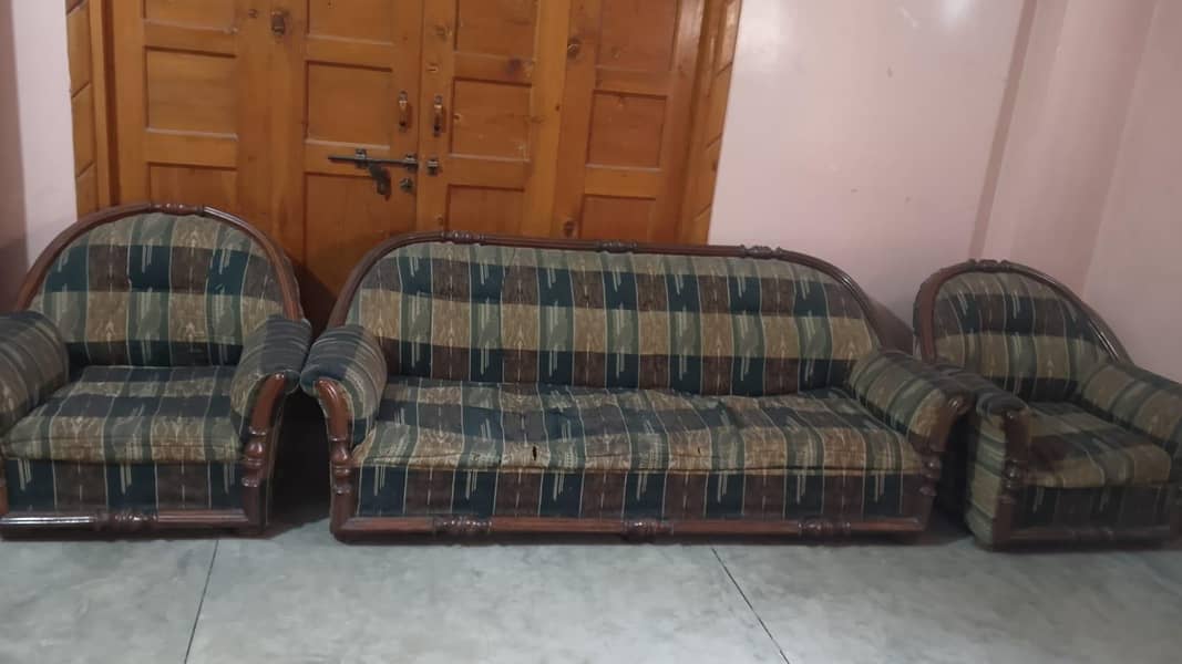 used sofa set 0