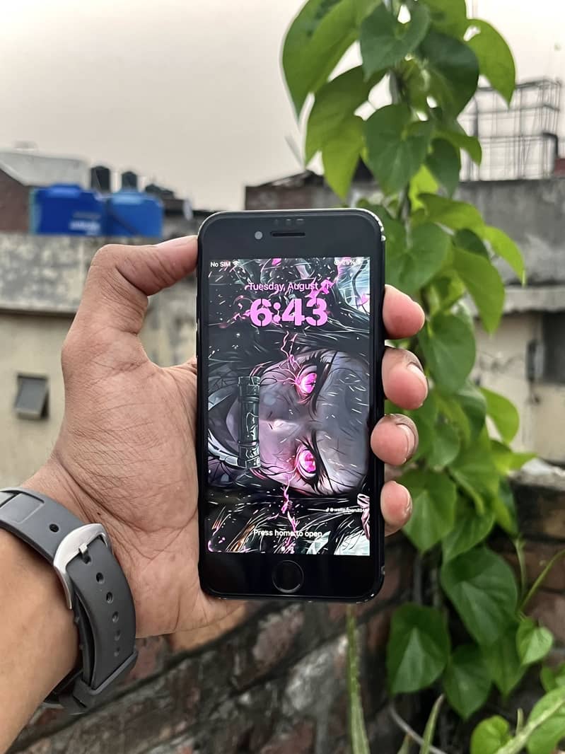 iPhone SE 3rd genration 1