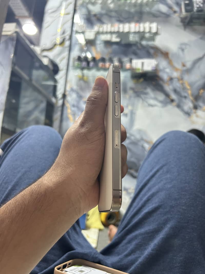 Apple iPhone 14 Pro 4