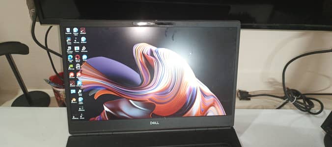 Dell Precision 7750 /i7/10875H/RTX Quadro/4000/8GB