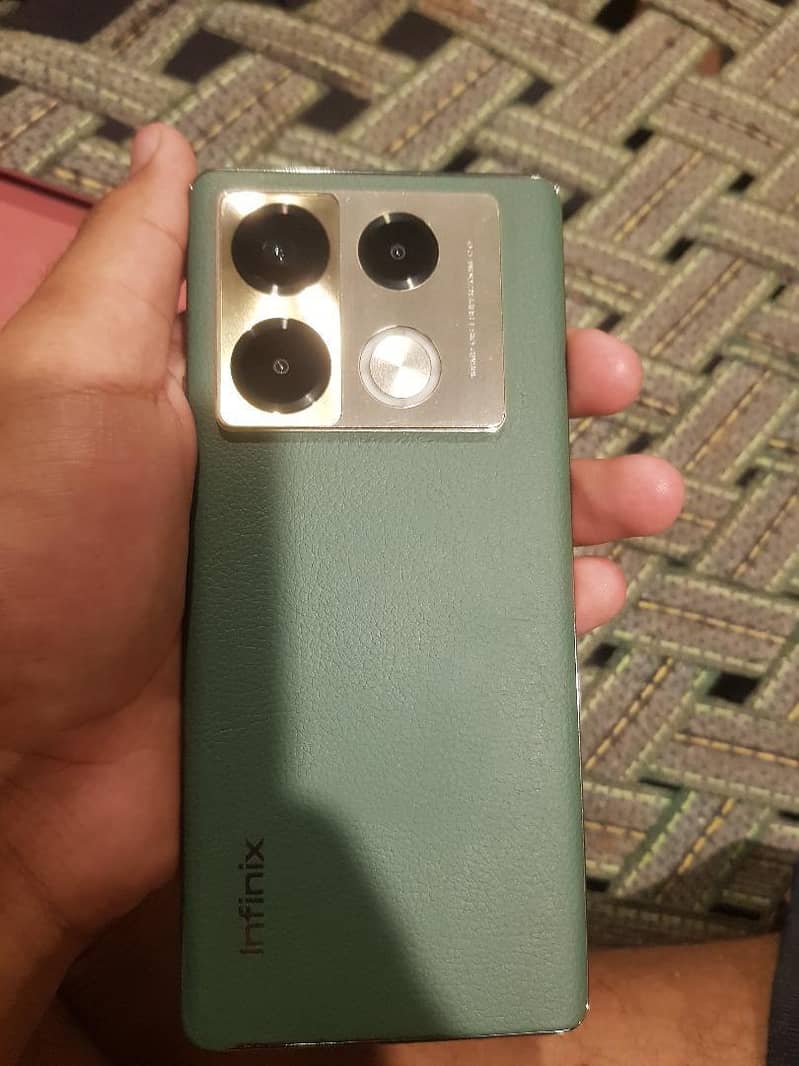 Infinix Note 40 Pro 0