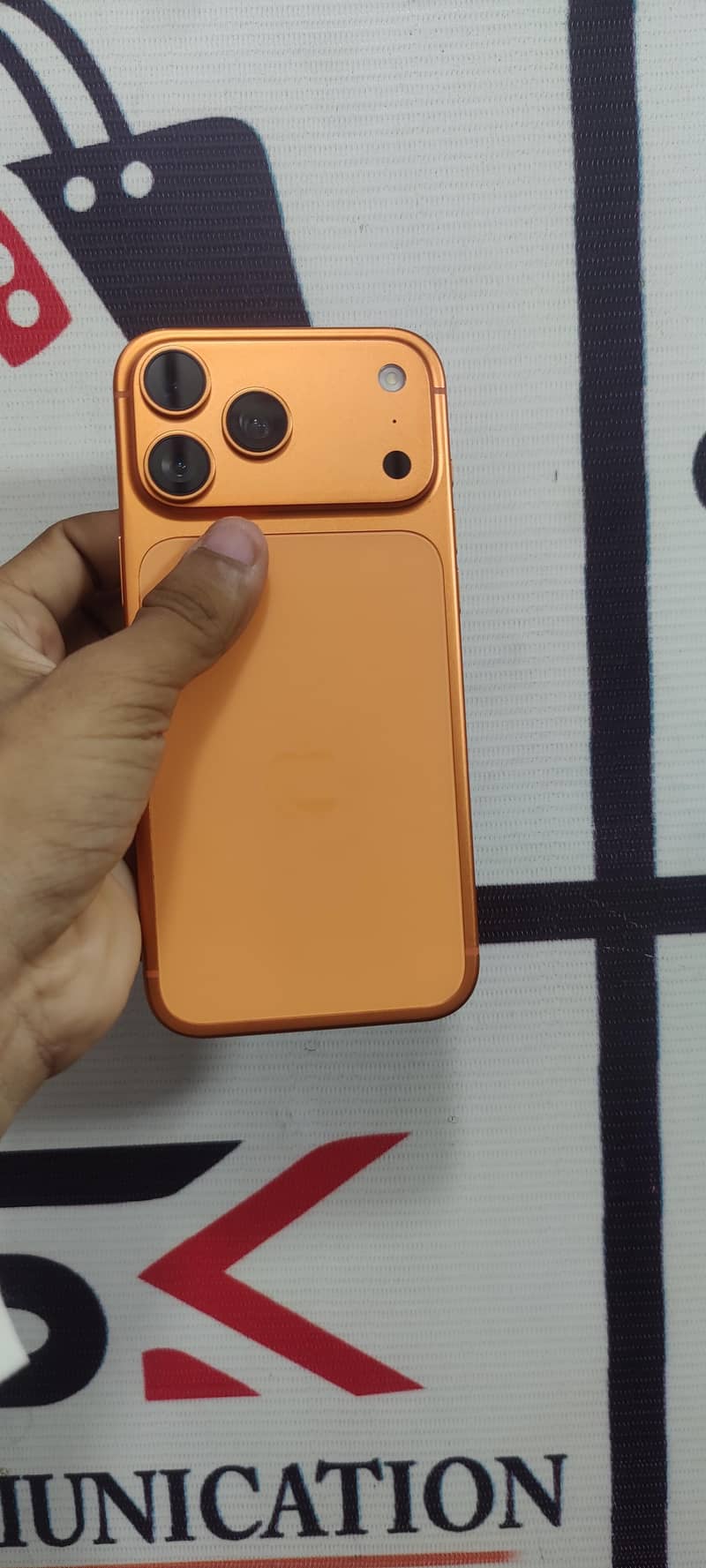 Apple iPhone 17 Pro Max 2