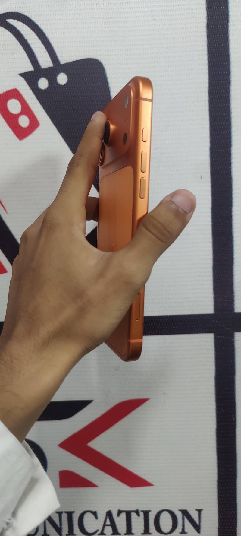 Apple iPhone 17 Pro Max 4