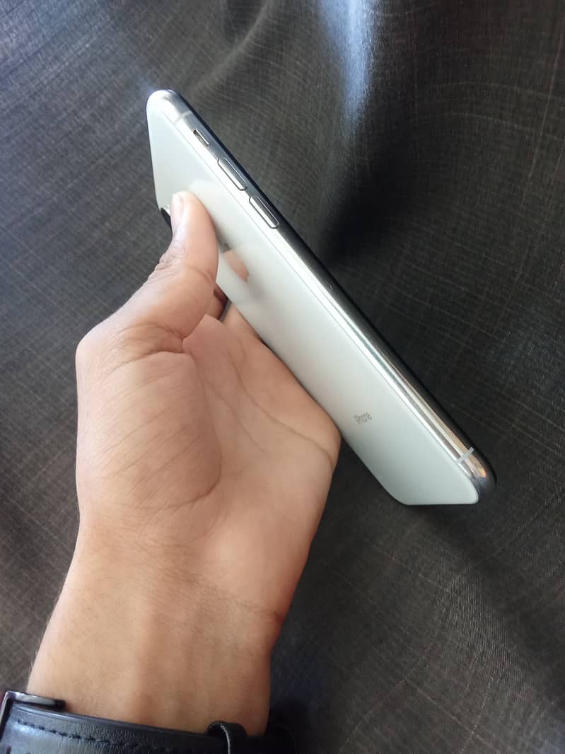 Apple iPhone XS 2