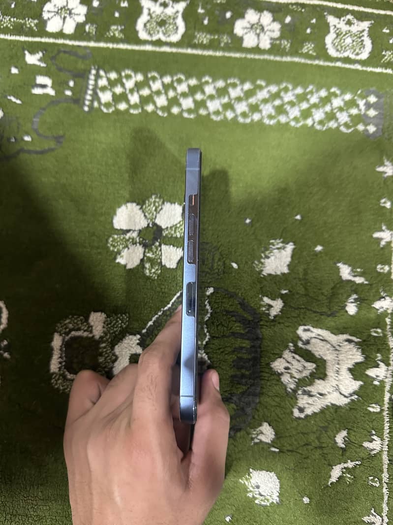 Apple iPhone 13 Pro 1