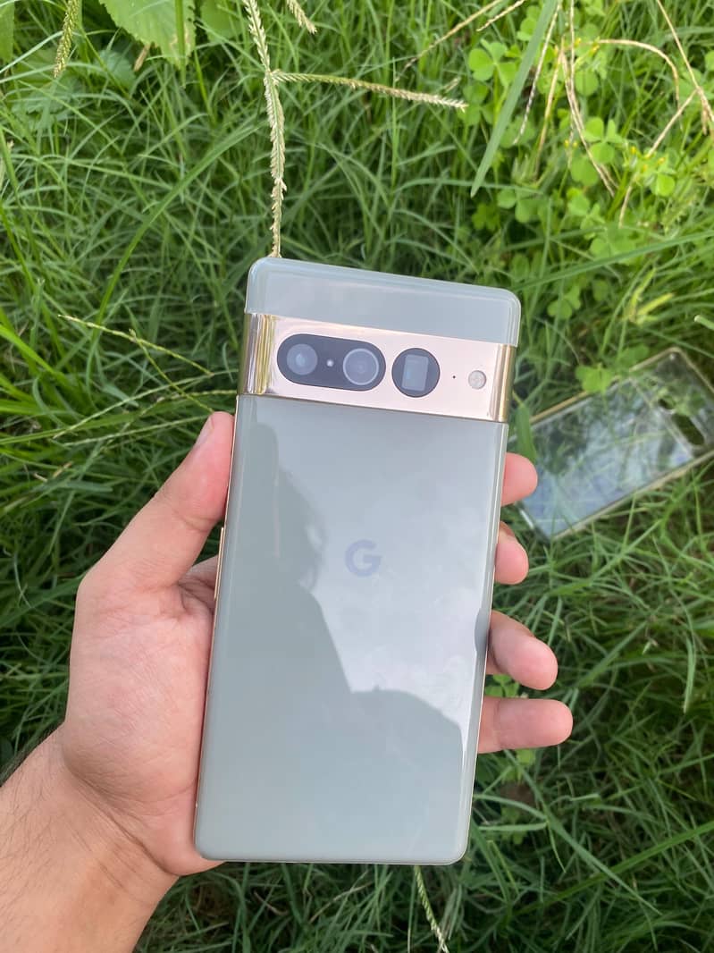 Google Pixel 7 Pro 6