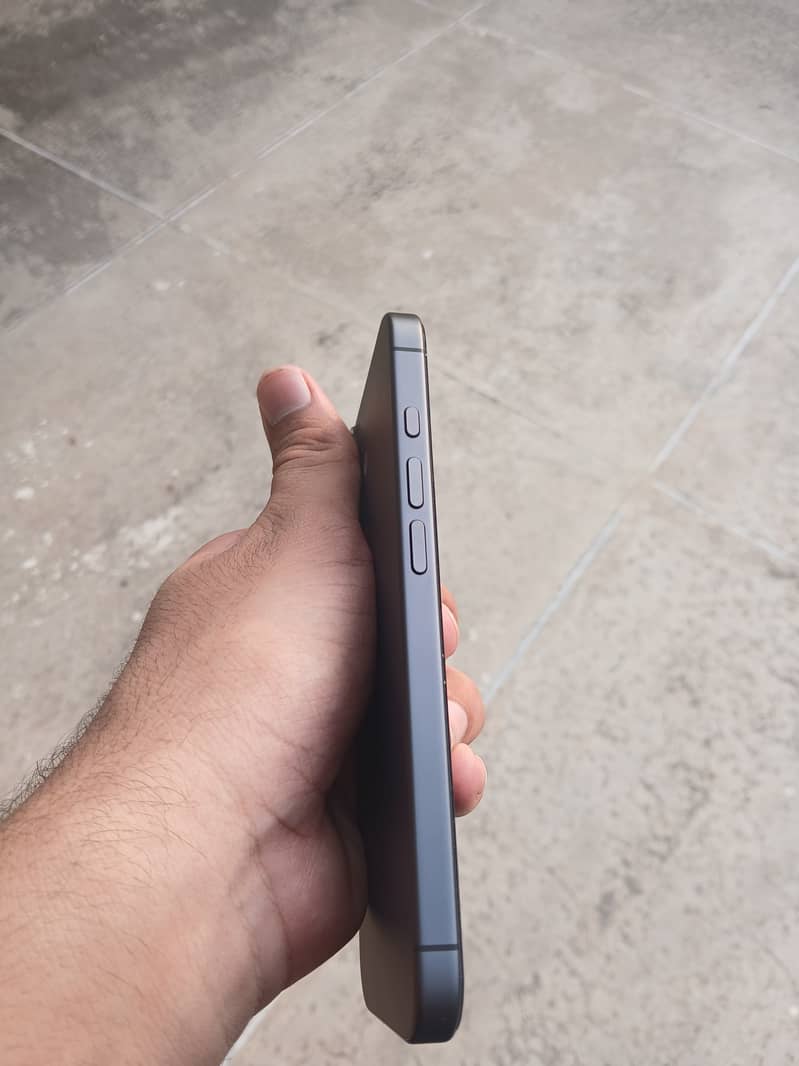 Apple iPhone 17 2