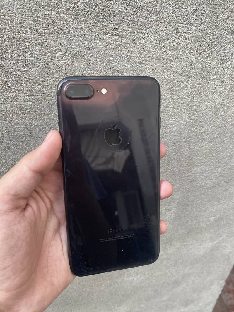 Apple iPhone 7 Plus 1