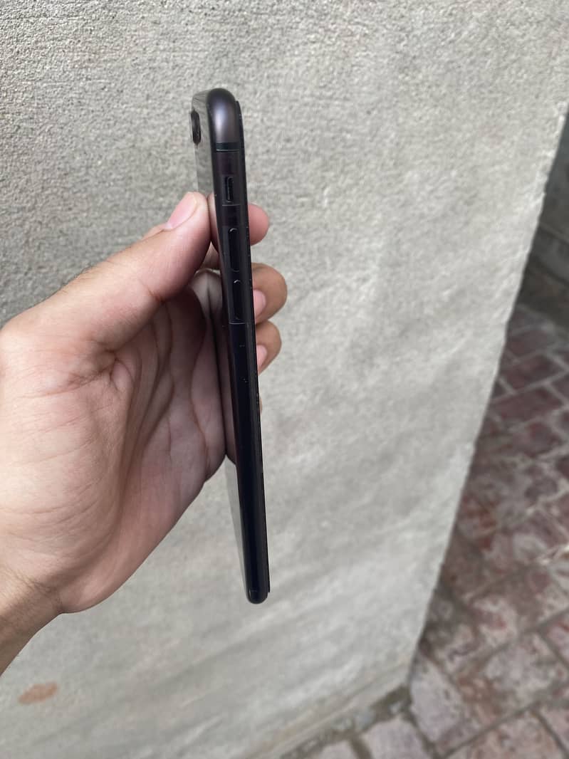 Apple iPhone 7 Plus 4